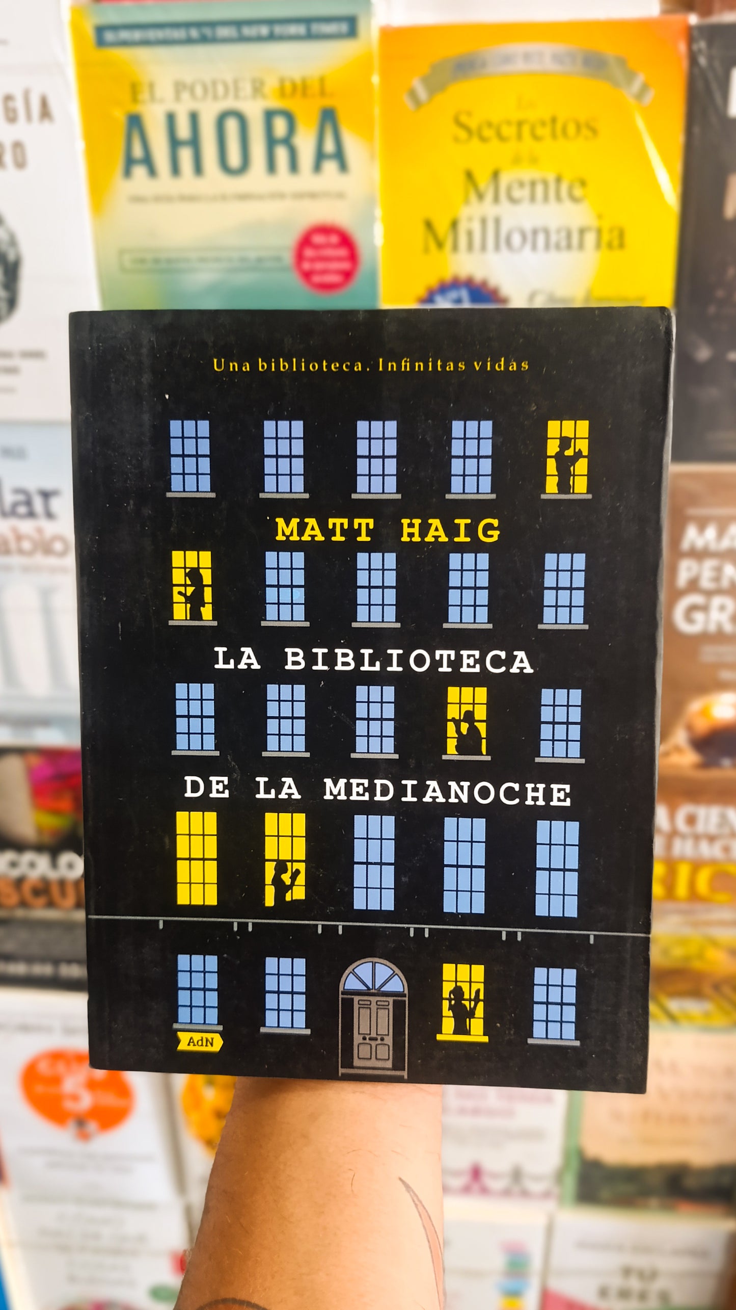 La Biblioteca de la Medianoche
